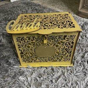Selling my wedding card box
